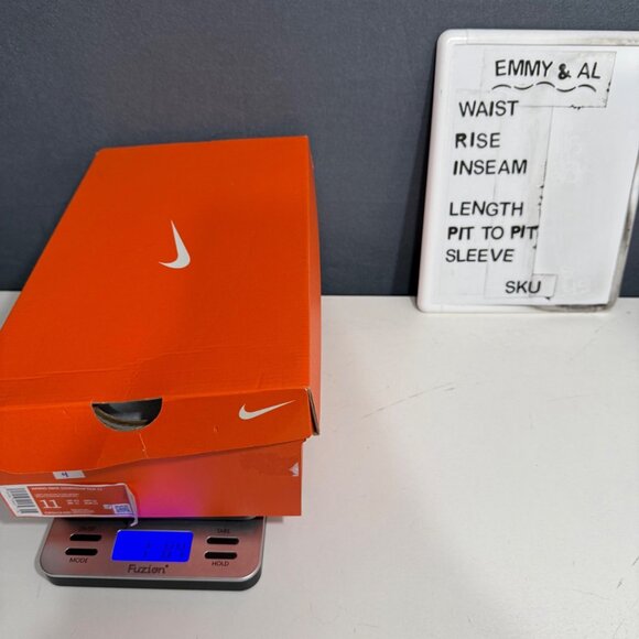 Nike Womens Downshifter 11 Running Shoe Size 11 Pink Rose Gold Active Athletic - Picture 15 of 15